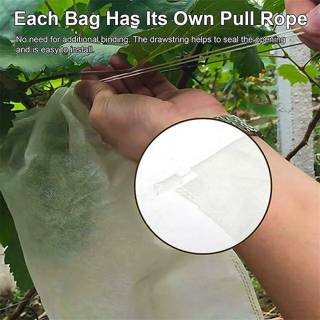 100pcs White Fruit Protection Bags 30x20cm/11.8x7.9 inch Fruit Cover Mesh Bag with Drawstring Protecting Vegetables and Fruits from Birds and Pests Non-woven Cloth Strawberry Grape Grow Bags Antifr