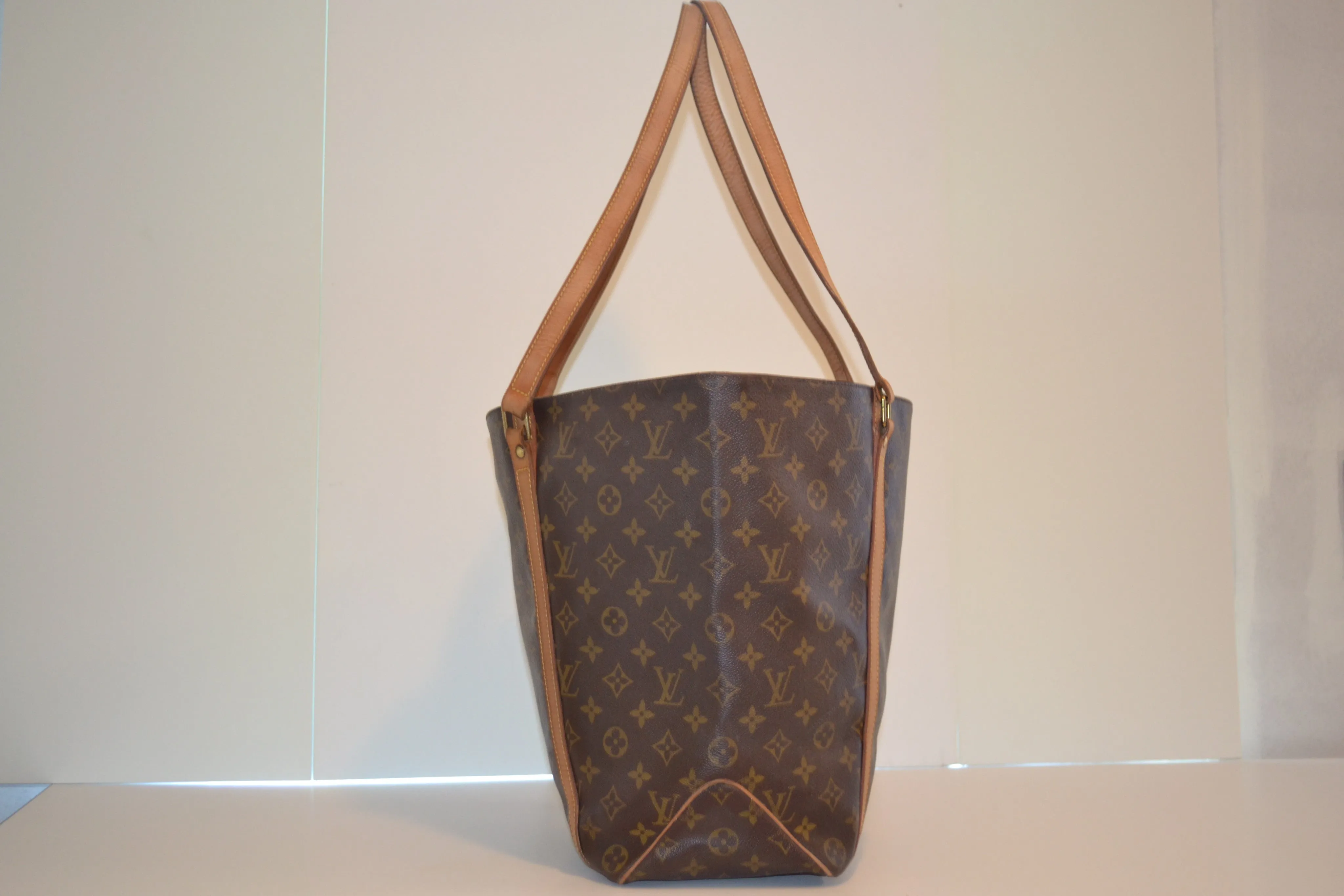 Authentic Louis Vuitton Monogram Sac Shopping Large Shoulder Bag (GUC) "Rare-Discontinued" (SALE - 73% OFF)