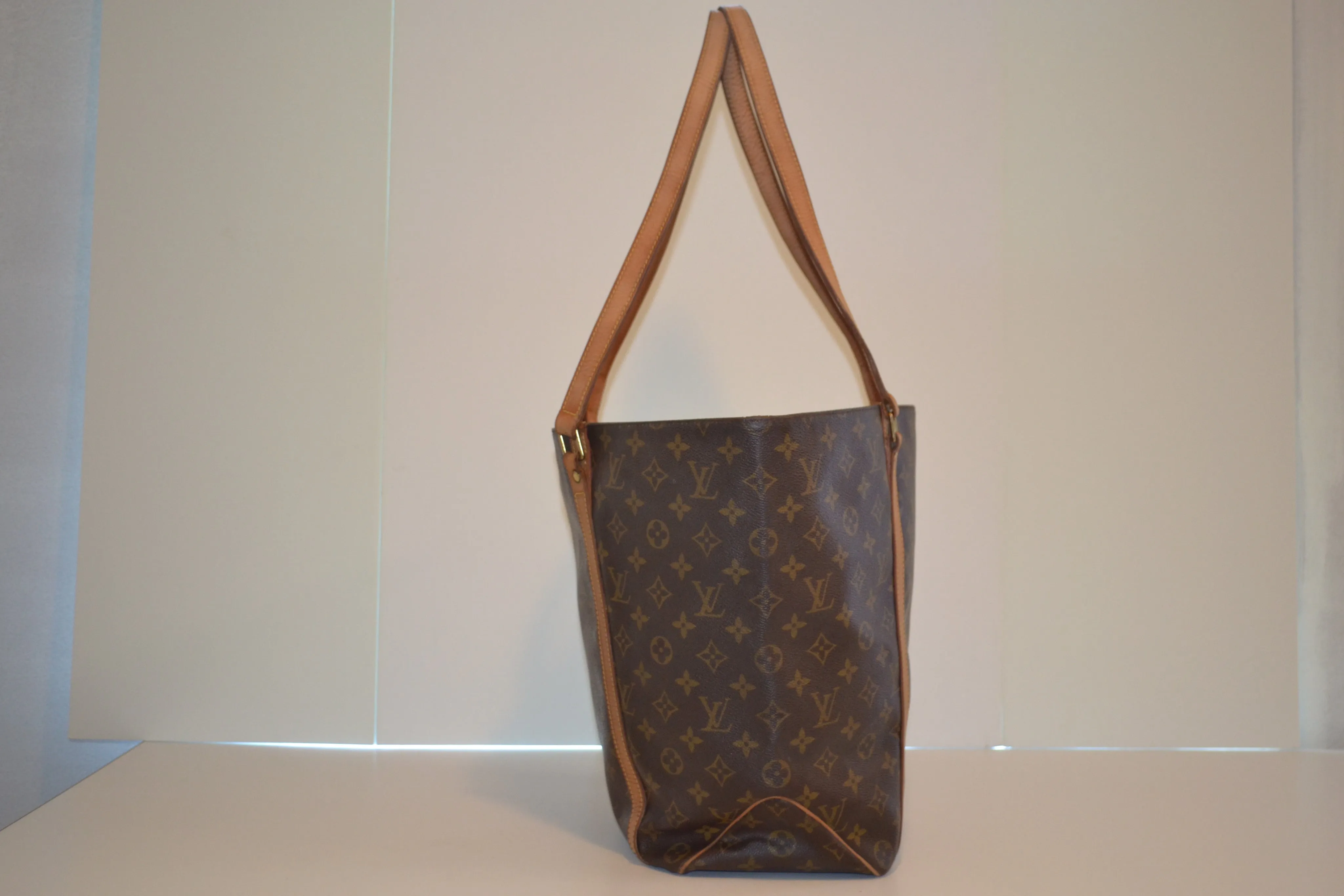 Authentic Louis Vuitton Monogram Sac Shopping Large Shoulder Bag (GUC) "Rare-Discontinued" (SALE - 73% OFF)