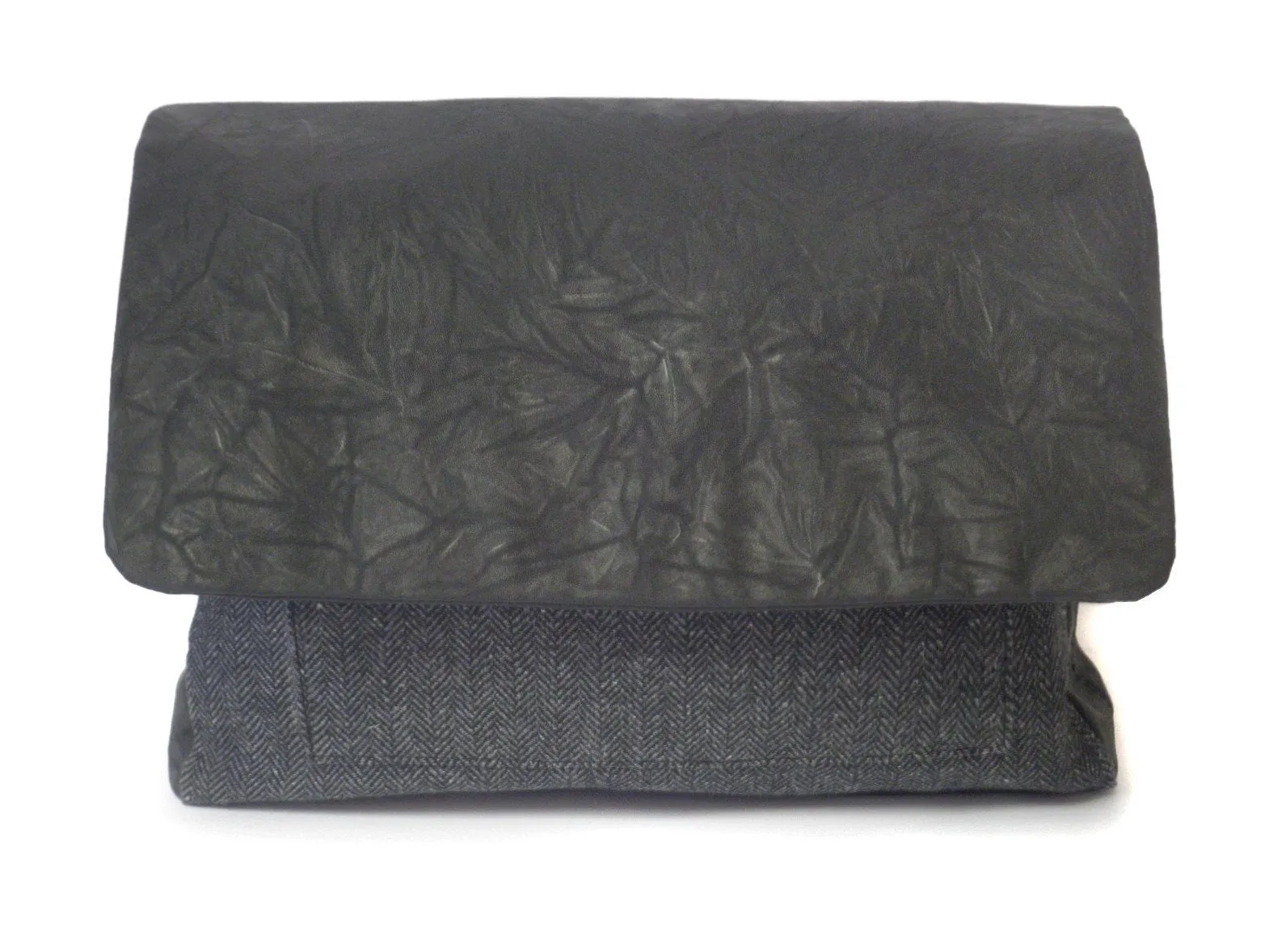BALLARAT - Mens Black Crossbody Bag