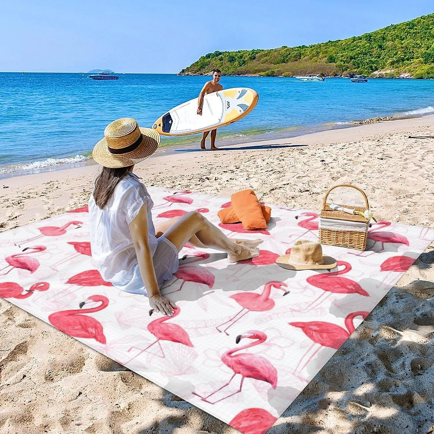Beach Blanket Waterproof Sandproof, Oversized Flamingo Cute Beach Mat for 6-8 Adults, 118x110 Inches Lightweight Windproof Picnic Blanket with 4 Corner Pockets for Outdoor, Travel, Camping, Hiking