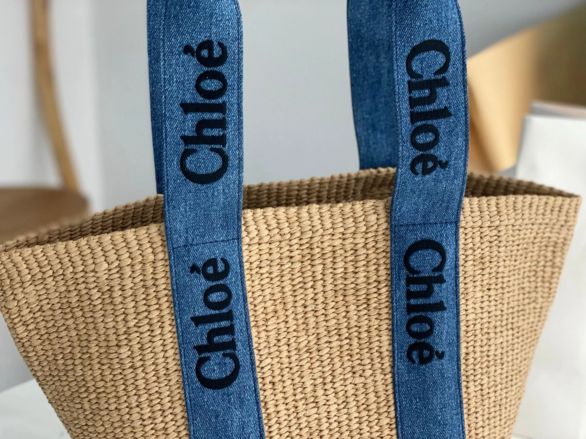 Ch!0é Woody Denim Raffia Tote
