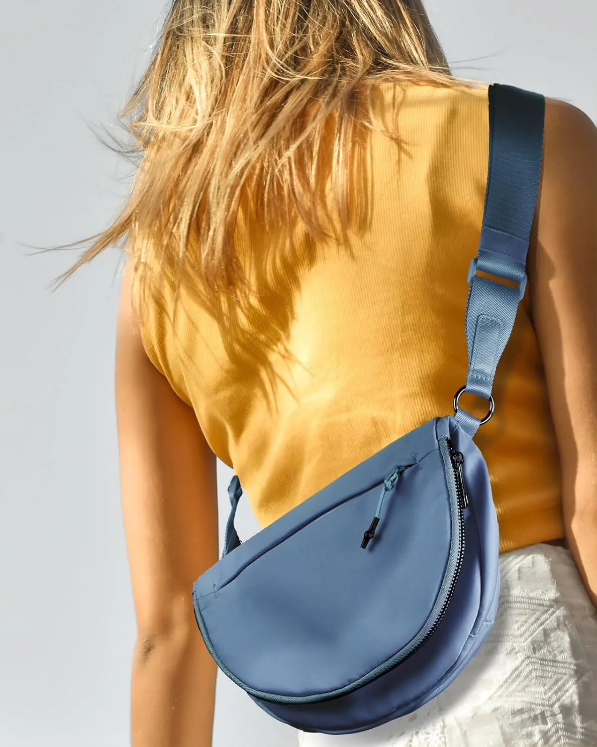 Crescent Bag for Women and Men, Fashion Medium Nylon Folding Crescent Moon Bag Single Shoulder Bag with Adjustable Strap
