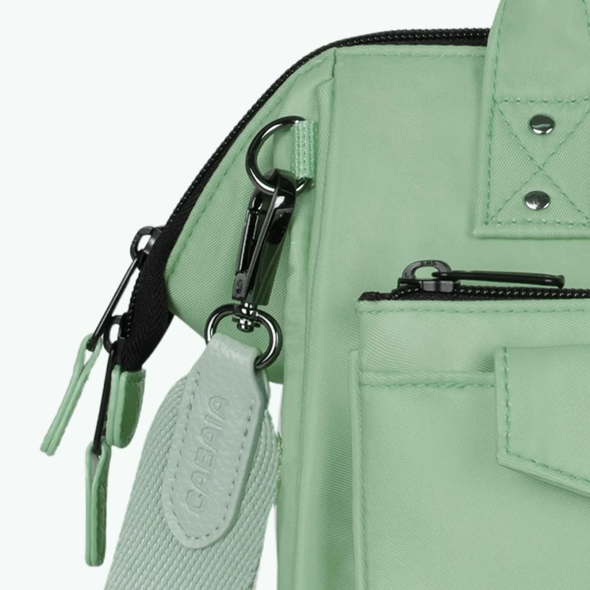 Crossbody Adventurer Tampa