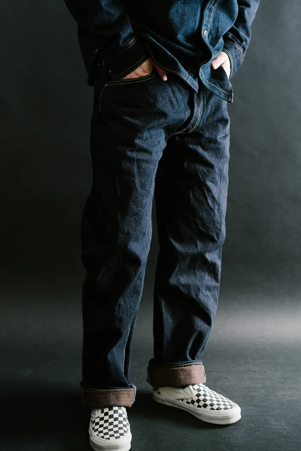 D1879S - 15oz "Natural Indigo x Kakishibu" Aishibuzome Dyed Selvedge - Regular Straight Fit