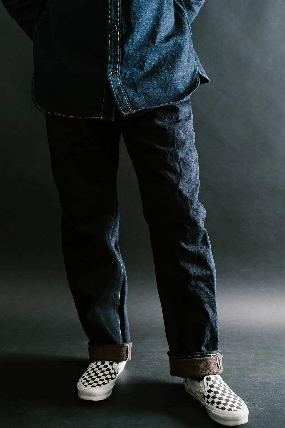 D1879S - 15oz "Natural Indigo x Kakishibu" Aishibuzome Dyed Selvedge - Regular Straight Fit