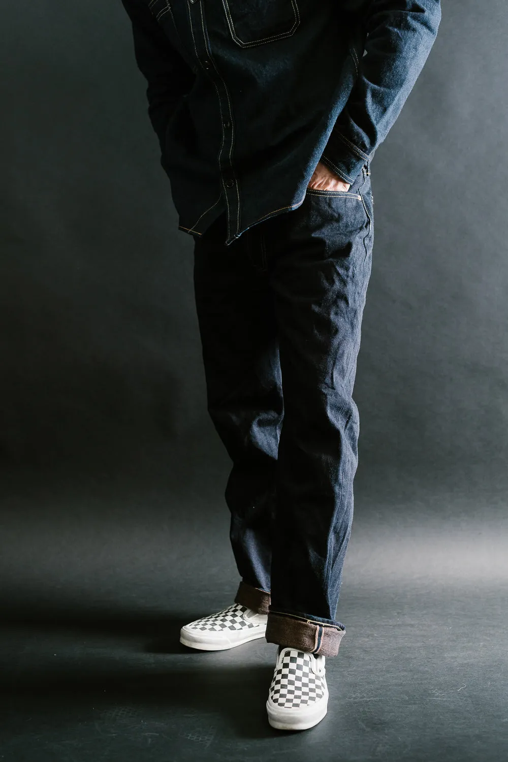 D1879S - 15oz "Natural Indigo x Kakishibu" Aishibuzome Dyed Selvedge - Regular Straight Fit