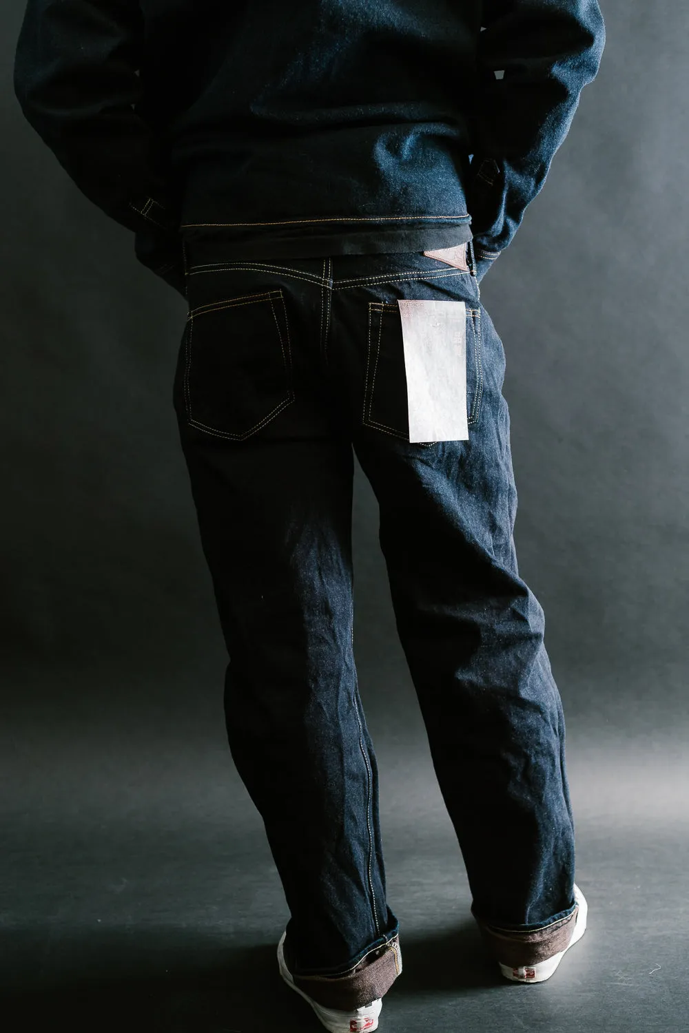 D1879S - 15oz "Natural Indigo x Kakishibu" Aishibuzome Dyed Selvedge - Regular Straight Fit