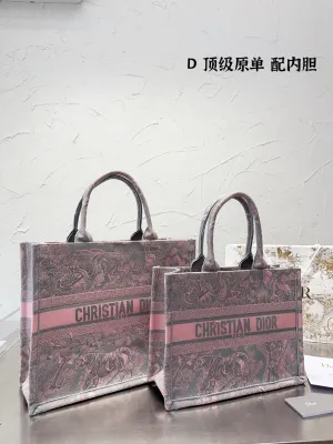 DR322 Medium/Large Dior Book Tote