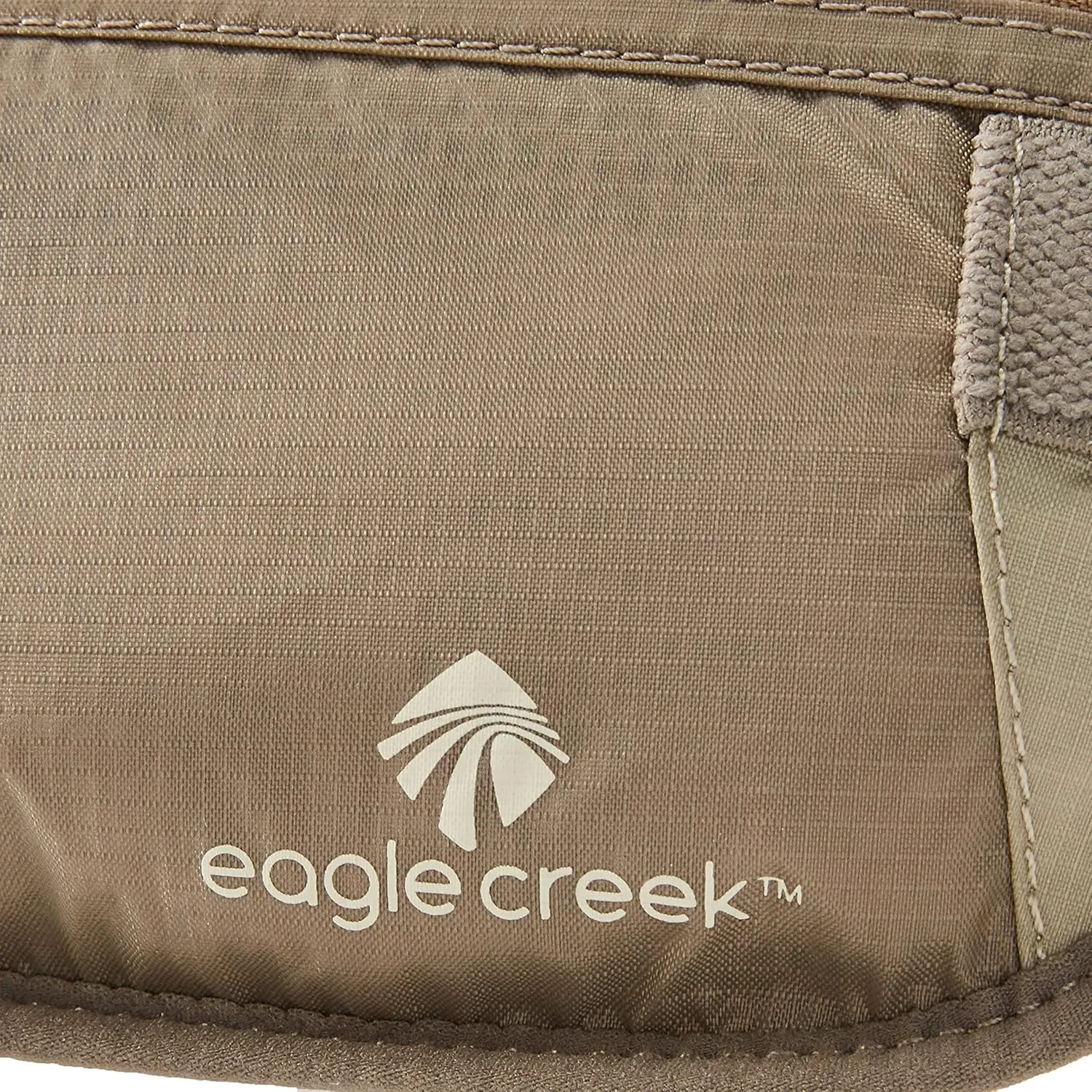 Eagle Creek Undercover Hidden Pocket - Travel Money Belt Deluxe for Men and Women, Khaki