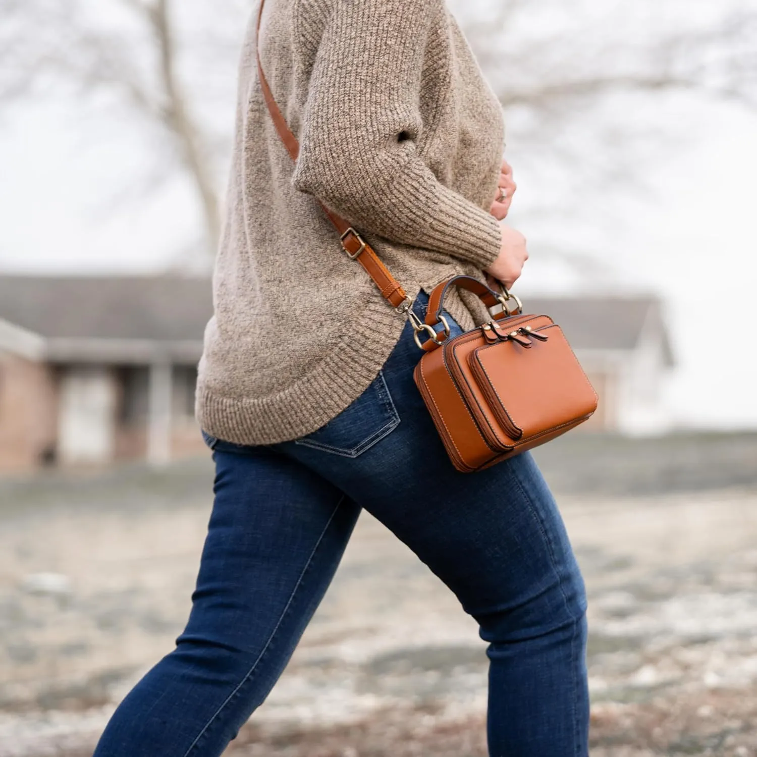 JESSIE & JAMES PANDORA Compact Concealed Carry Crossbody Satchel Purse