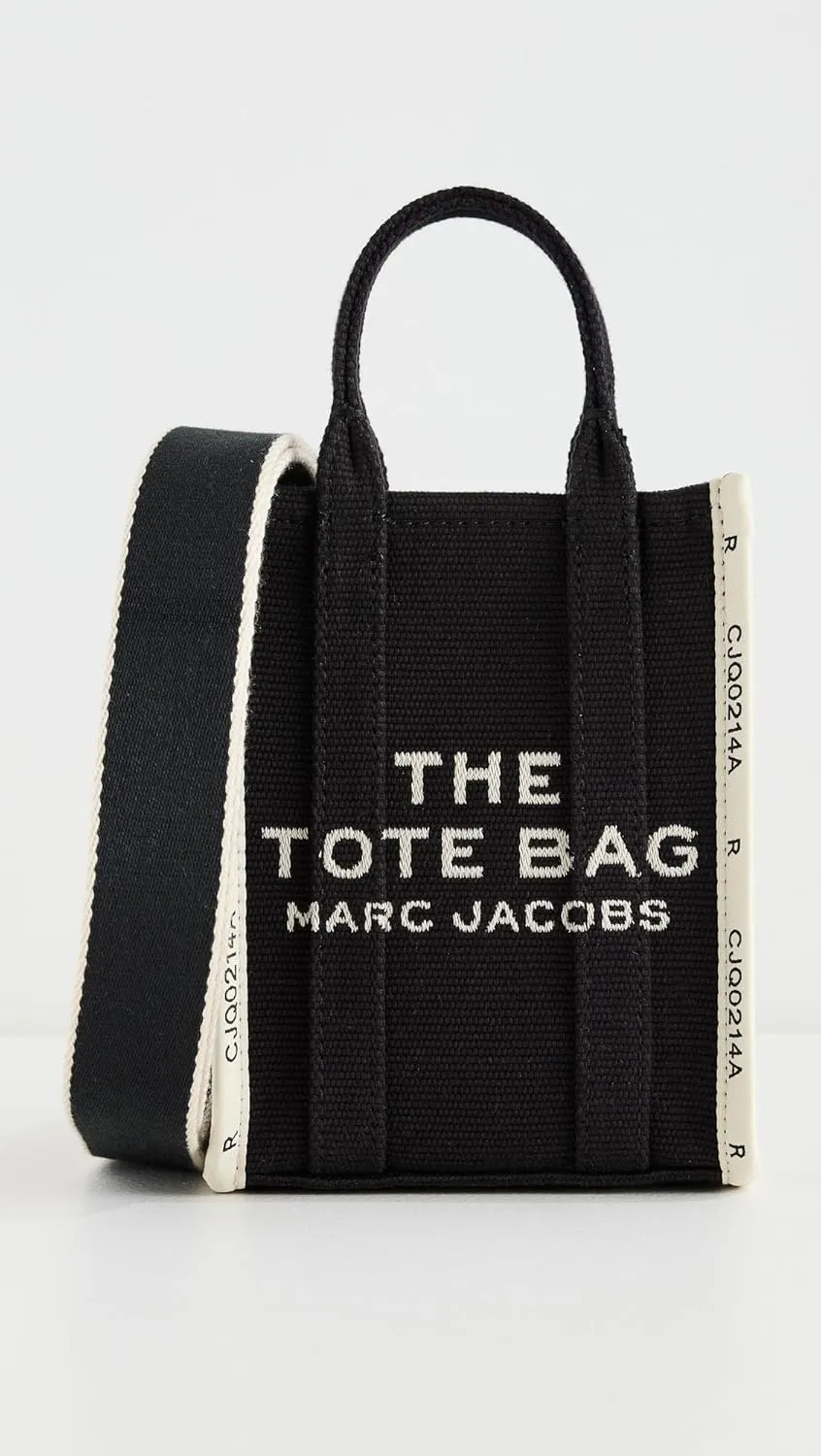 Marc Jacobs Minimalist