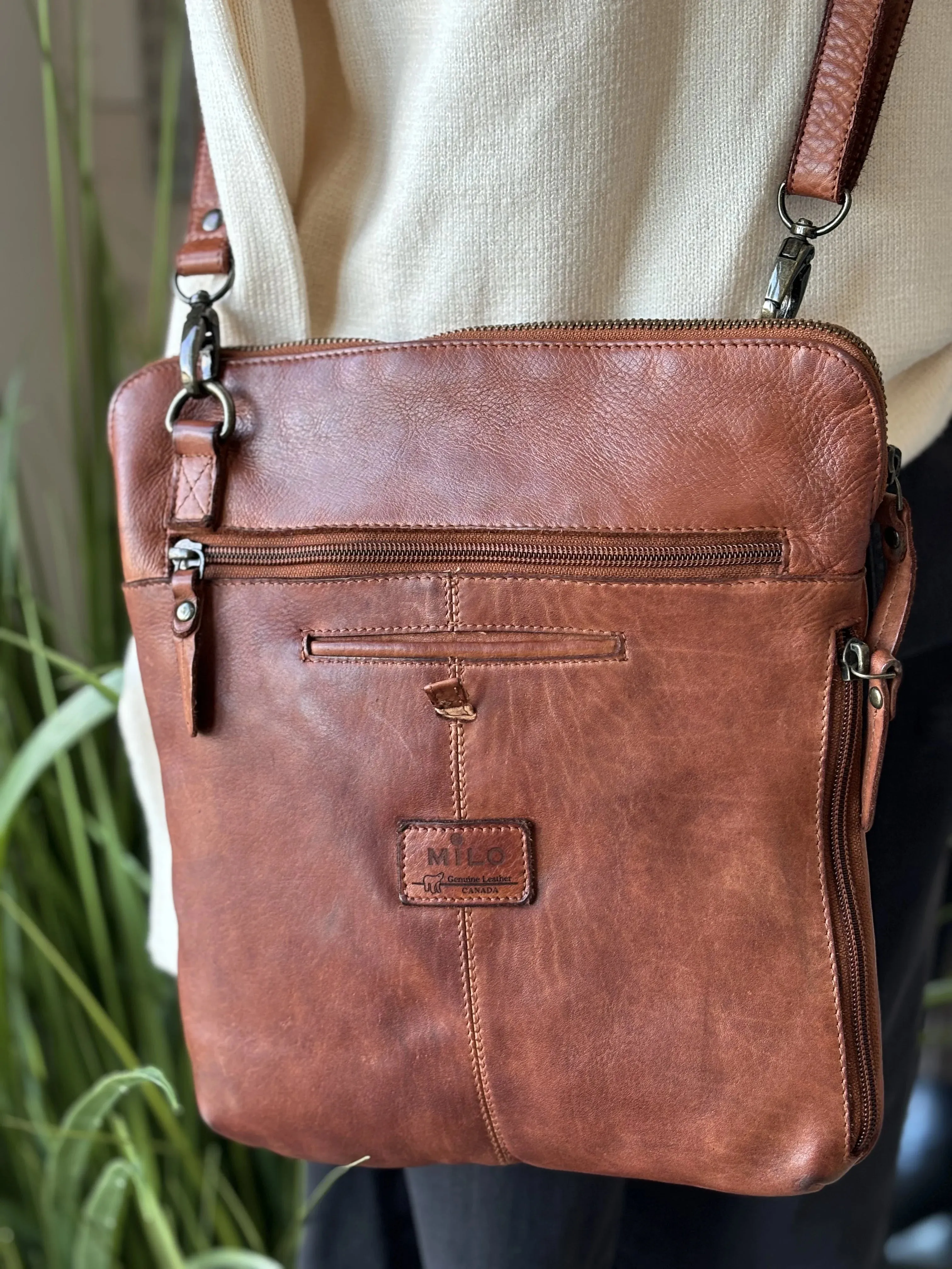 MILO 097 DUNEDIN CROSSBODY COGNAC