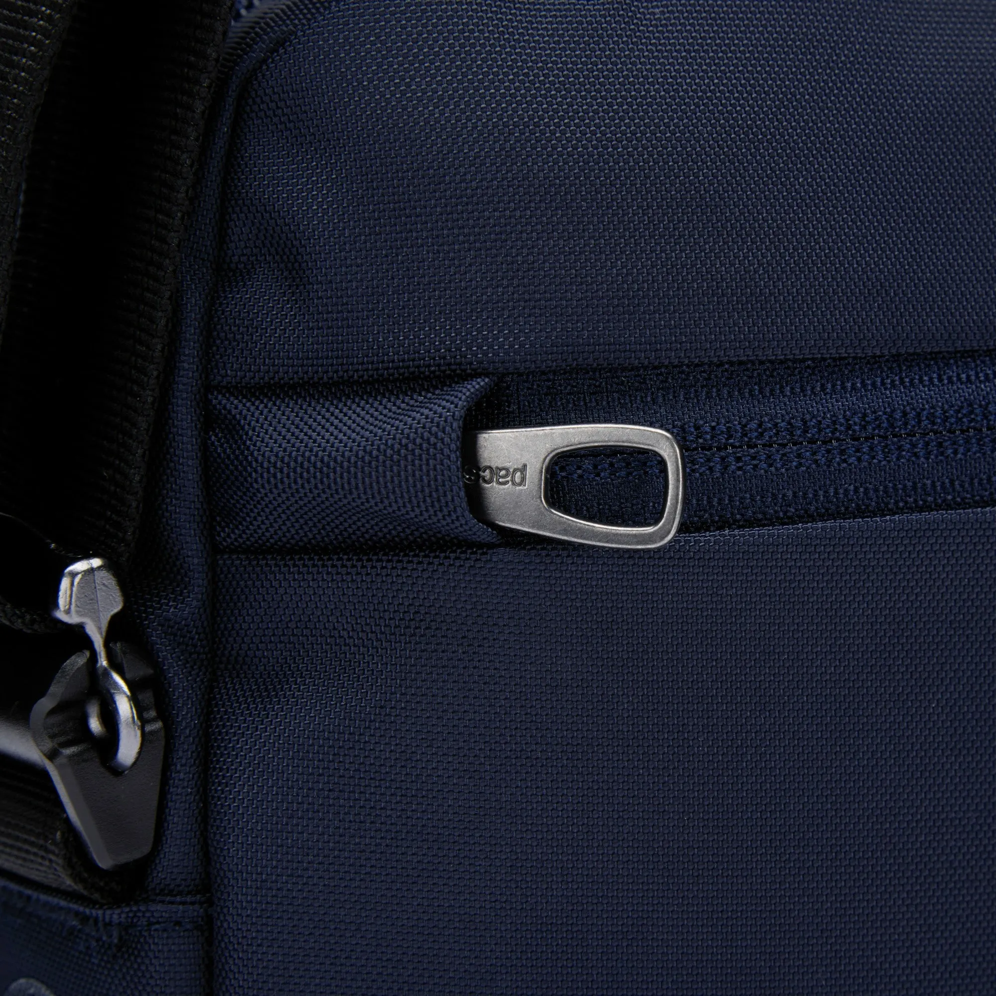 Pacsafe V Tour Crossbody