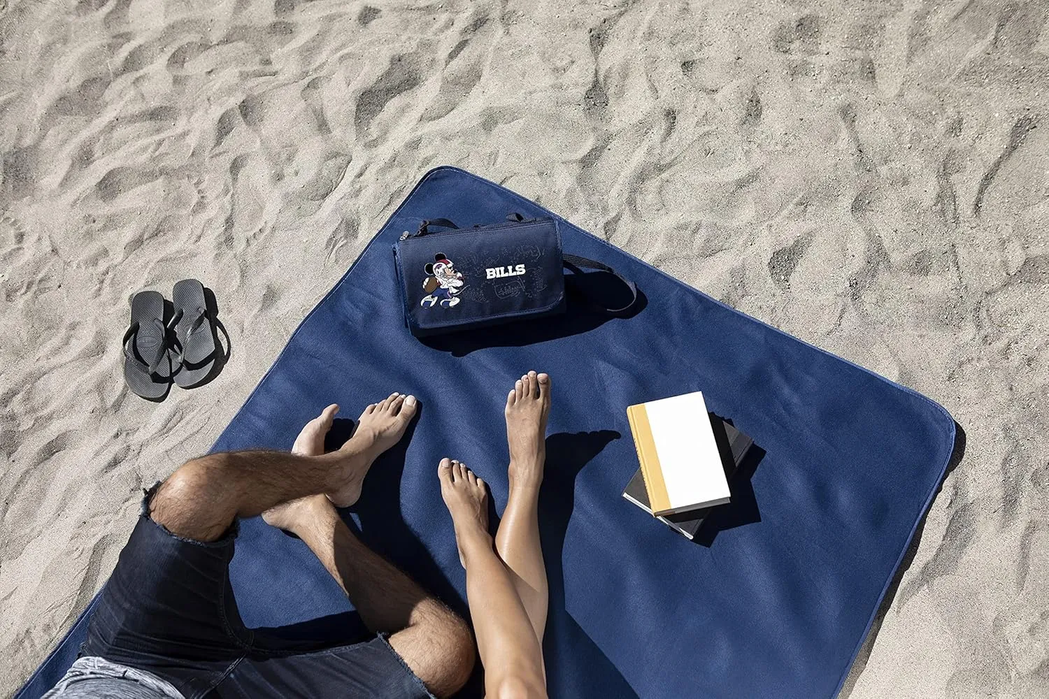 PICNIC TIME NFL Unisex-Adult NFL Mickey Blanket Tote Outdoor Picnic Blanket