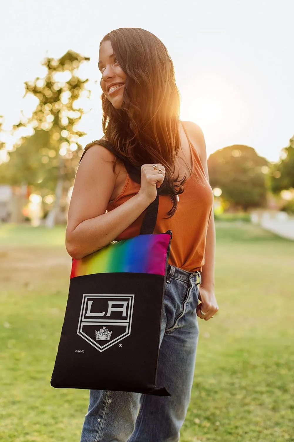 PICNIC TIME NHL Unisex-Adult NHL Vista Outdoor Picnic Blanket & Tote, Beach Blanket, Camping Blanket