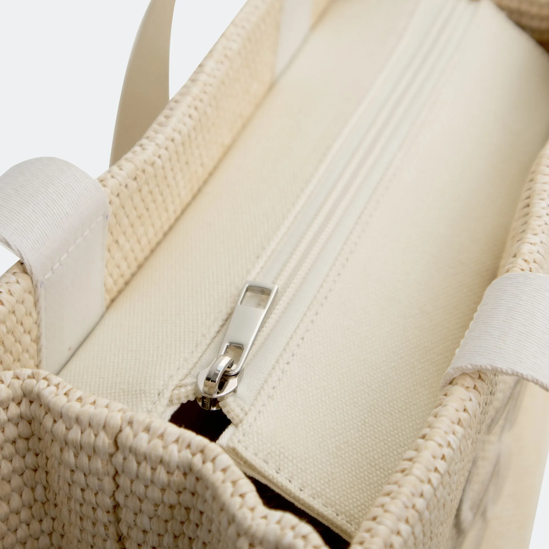 Raffia Beach Tote