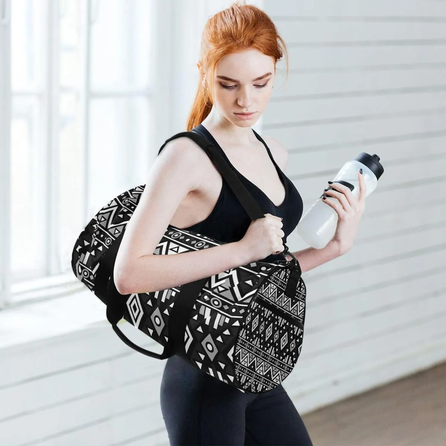 Seamless Tribal Ethnic Pattern in Vintage Retro Pattern Portable Gym Bag, Travel Bag, Luggage bag, Sports Bag, Toiletry Bag with Handles, Detachable Shoulder Strap 17.6 x 9 x 9 inch