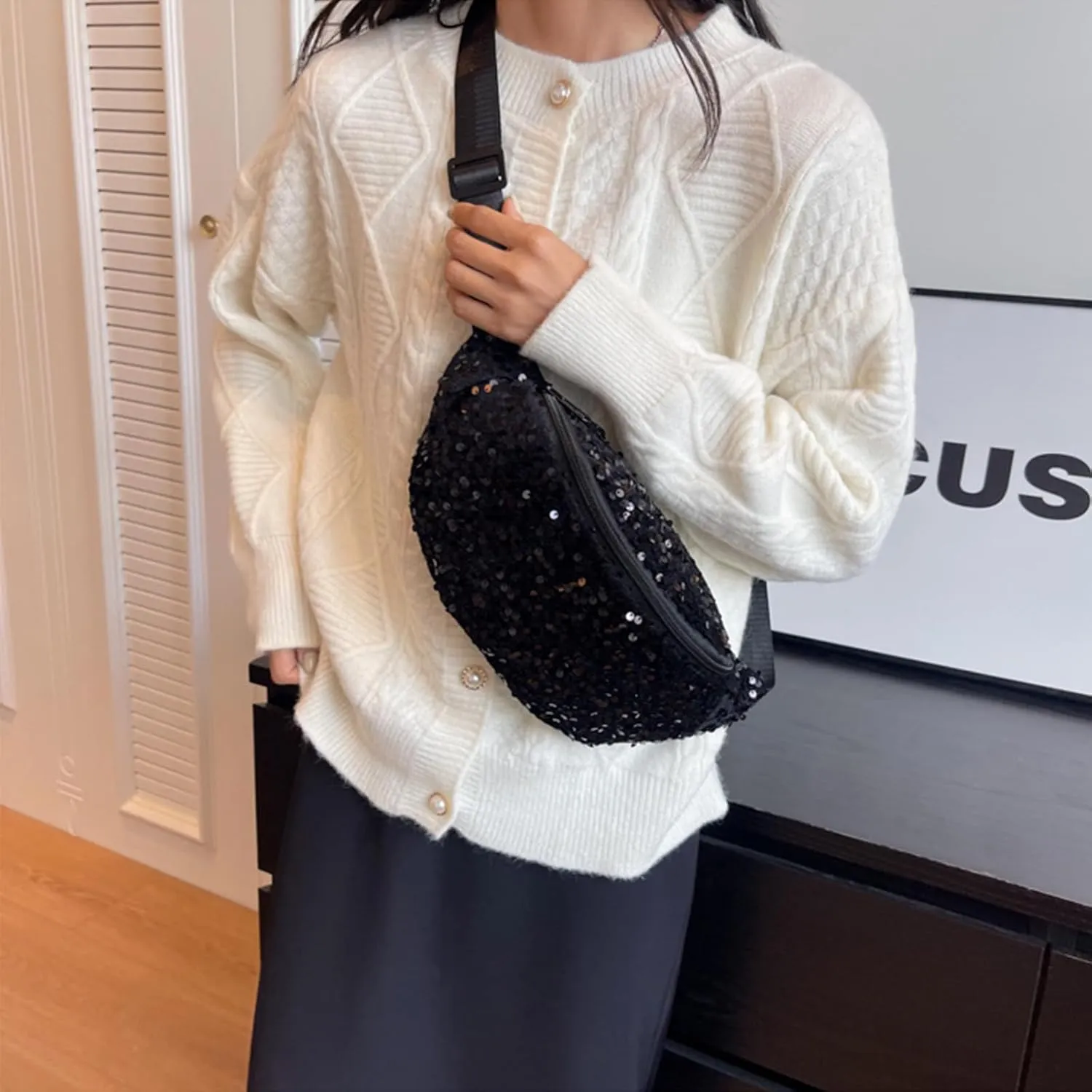 Sequins Glitter Waist Bag Fanny Pack for Women Girls Crossbody Belt Bag Chest Bag Phone Pouch for Travel Running Workout