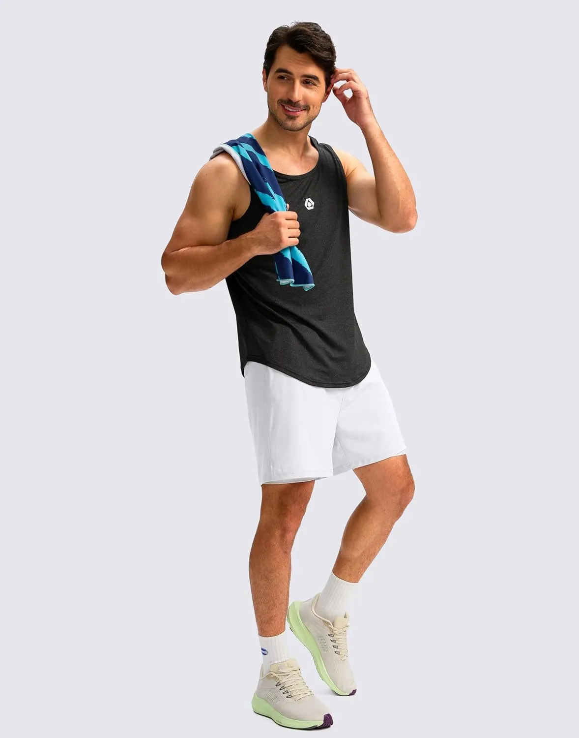 Soothfeel Men's 2 in 1 Running Shorts with 4 Pockets 5 Inch Quick Dry Gym Active Workout Athletic Shorts for Men with Liner