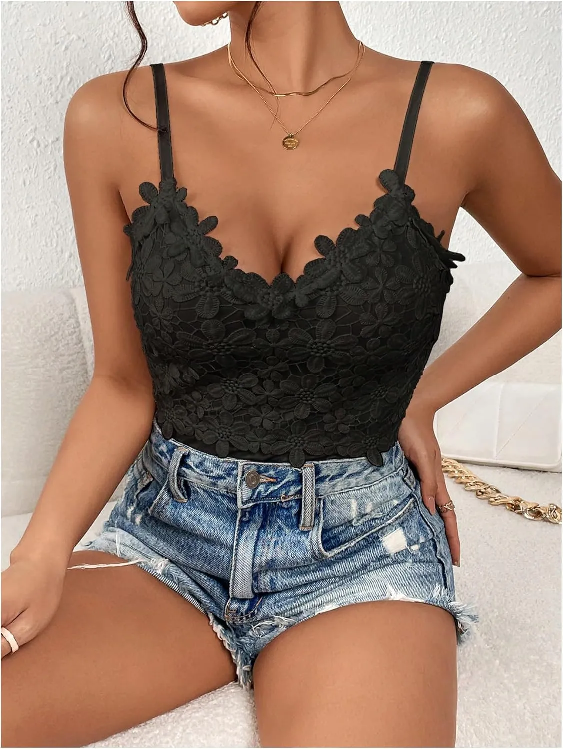 SweatyRocks Women's Appliques Lace Bodysuit Sleeveless V Neck Fitted Camisole Tops