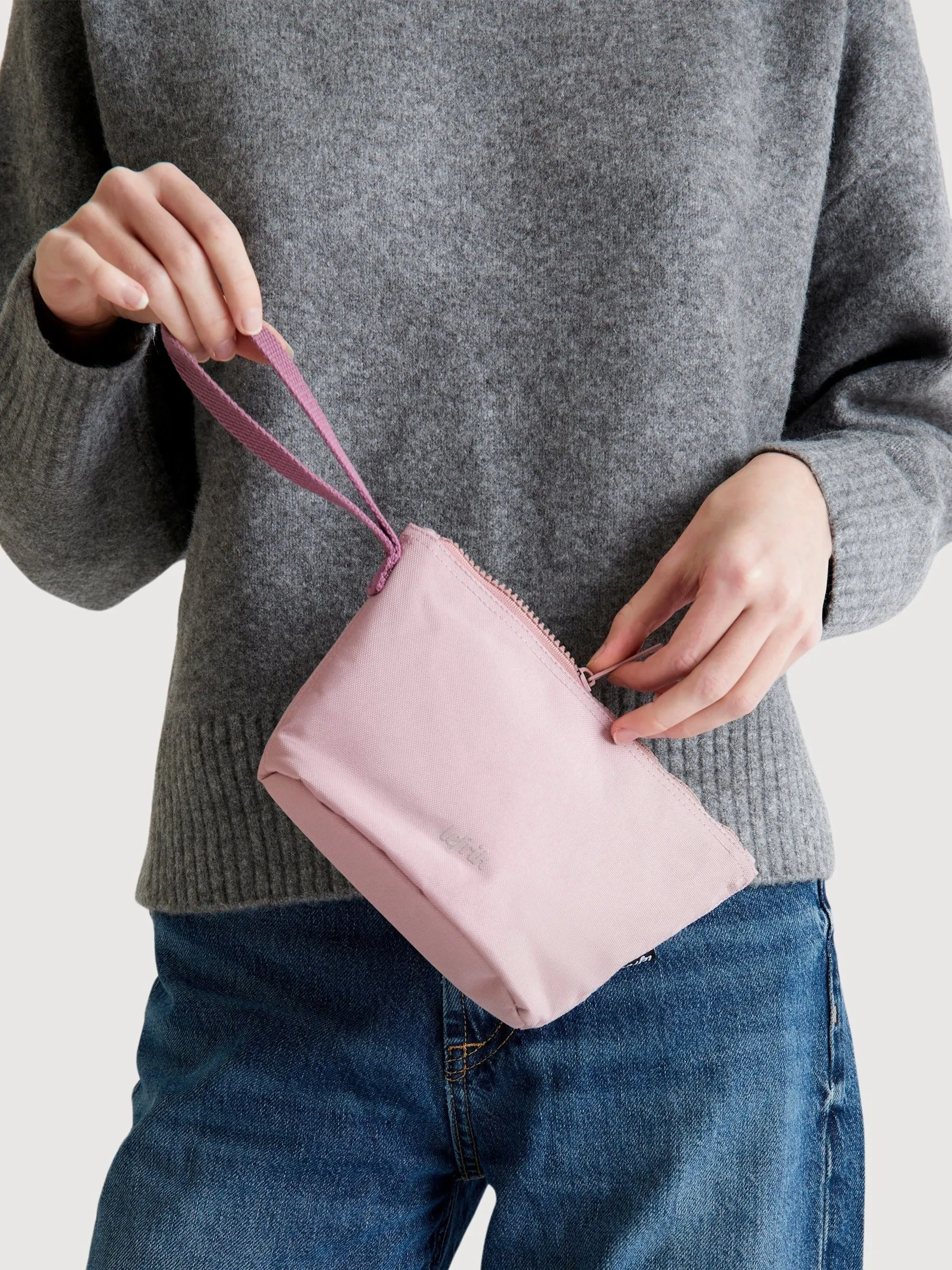 Zoid Mauve Small Toiletry Bag | Lefrik